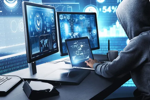 Conflictul Rusia-Ucraina se mută în spatele calculatoarelor. Hackerii Anonymus declară război celor de la Killnet