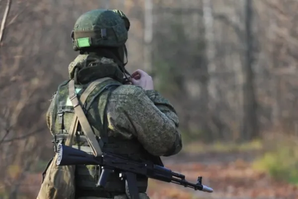 Tensiuni mari la granița Ucrainei. Mercenari ruși, trimiși în Donbas - Kremlinul se plânge că e provocarea SUA