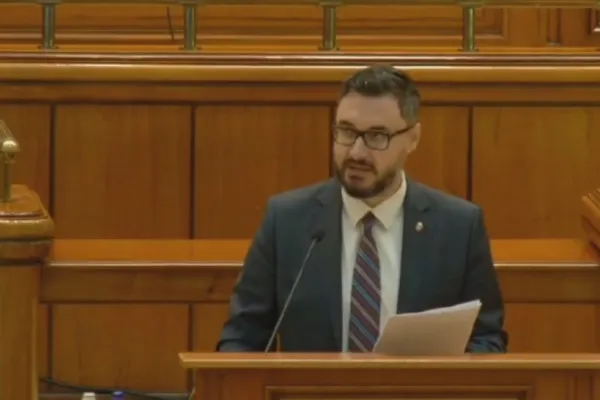 Deputatul AUR Dan Tănasă: Sistemul se pregătește să îi însceneze lui George Simion un atac la adresa lui Nicușor Dan