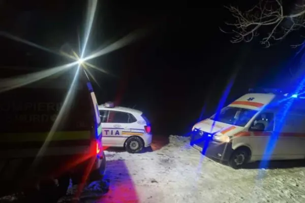 FOTO | Accident grav în Vrancea. Un bărbat a murit în urma unui impact violent