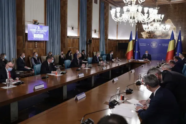 MĂSURILE Guvernului pentru valul 5 - CUM sunt ajutați românii de medicii de familie în tratarea COVID-19