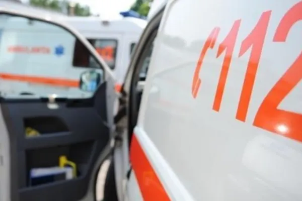 Microbuz plin cu români, accident pe autostradă la intrarea în țară – 3 victime, trafic restricționat