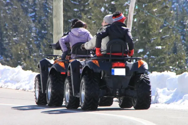 VIDEO | Accident CUMPLIT, în Bușteni! Copil, rănit GRAV după ce a căzut cu ATV-ul