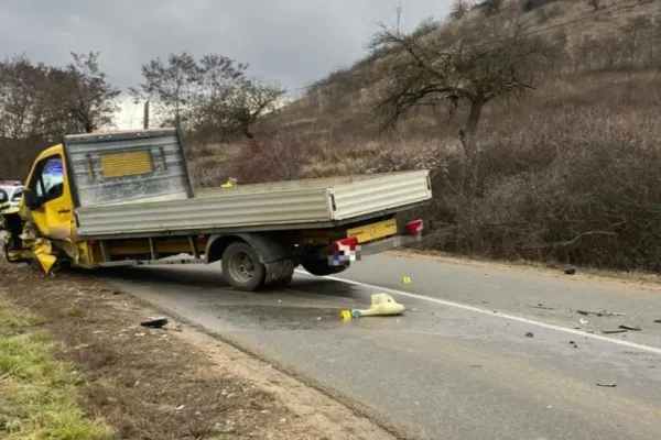 FOTO 1 mort și 2 răniți, într-un GRAV accident de circulație, în județul Cluj! Trafic complet BLOCAT