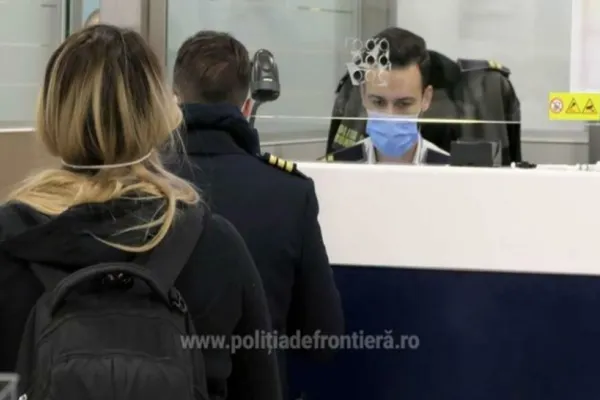 Certificat digital şi două teste PCR false, descoperite de polițiștii de frontieră pe Aeroportul Otopeni