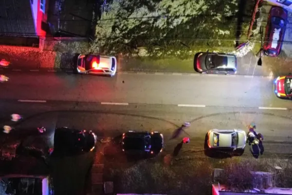 VIDEO | Accident grav în județul Bistrița-Năsăud. O femeie și o fetiță de 10 ani, rănite pe DN17C