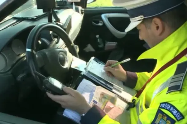 În jur de 1000 de permise reținute în preajma Anului Nou! Polițiștii au aplicat peste 11.350 de sancțiuni contravenționale