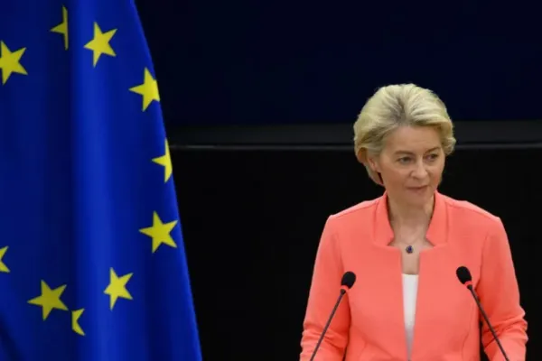 DECIZIA ce răstoarnă toate așteptările din UE, în 2021 - Ursula von der Leyen, măsură obligatorie în fața asaltului Omicron