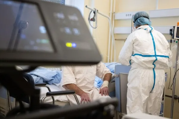 Încă un focar de COVID-19 la spitalul din Băicoi, după ce săptămâna trecută au mai fost depistați pozitiv încă 13 oameni