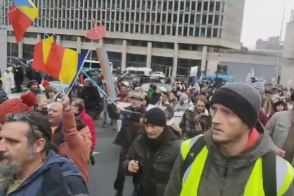 VIDEO Proteste anti-restricții COVID la Bruxelles, la marșuri participă și români