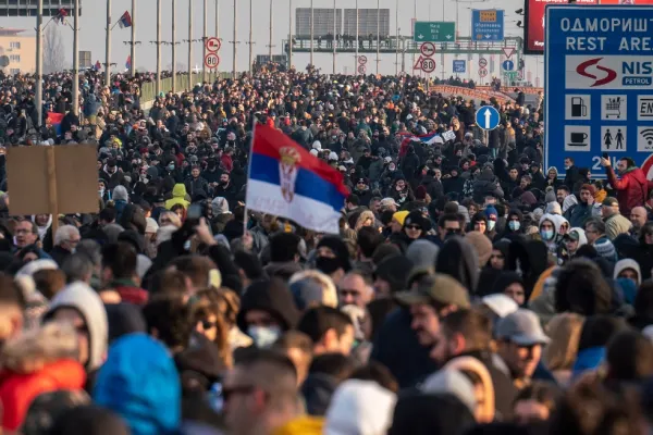 VIDEO | Proteste ample în Serbia împotriva unor proiecte controversate ale guvernului