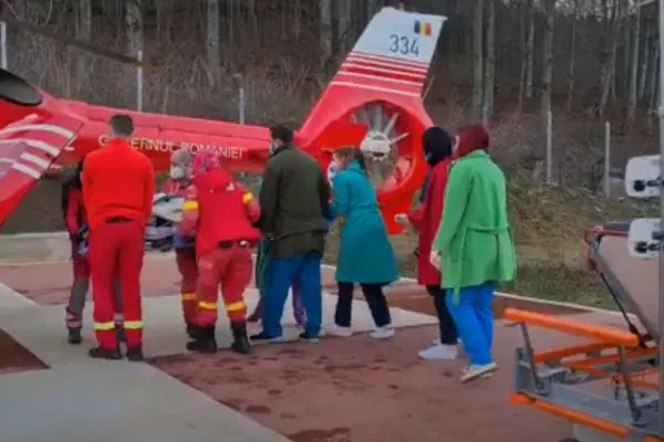 FOTO | Accident grav pe Autostrada Soarelui pe sensul spre Constanța. S-a cerut intervenția elicopterului SMURD