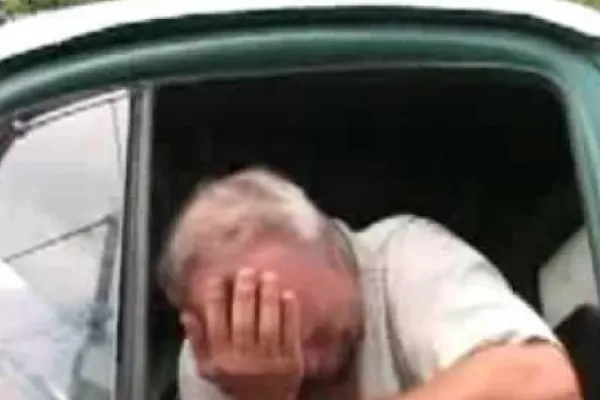 INCREDIBIL! Ce scuză a găsit un sucevean atunci când polițiștii l-au prins băut la volan și fără permis