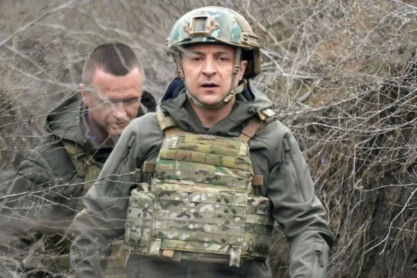 Ucraina acuză Germania că o împiedică să se apere împotriva ameninţării Rusiei. Berlinul întarzie livrarea de arme defensive către Kiev