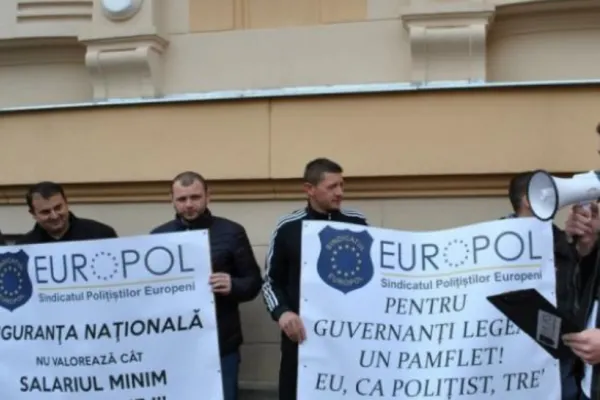 Polițiștii refuză amendarea cetățenilor care nu poartă mască. Sindicatul Europol: ”Reacționăm la nepăsarea guvernului”
