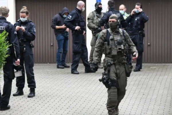 Europol a destructurat o rețea ce trafica migranți între Turcia și Italia! Aceștia erau transportați cu iahturi