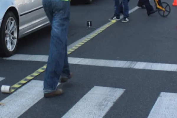 Copil lovit pe trecerea de pietoni. Șoferul a fugit de la locul accidentului