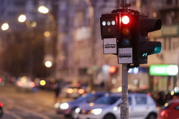 GREVĂ în București și VINERI - Șoferii refuză să revină pe traseu. Nicușor Dan anunță controale LA SÂNGE la STB