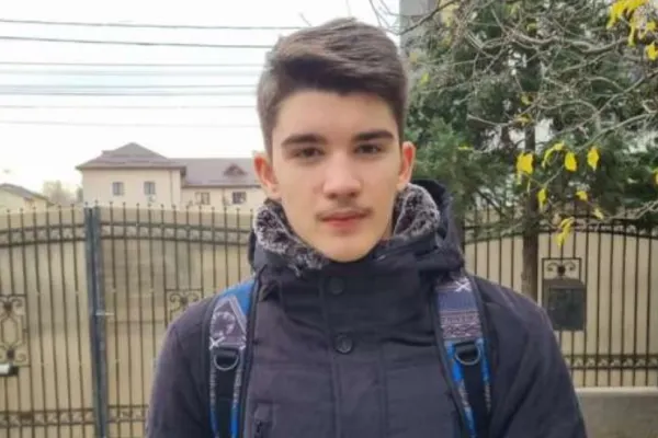 Adolescentul din Bacău dat dispărut de părinți a fost găsit! Ce au descoperit polițiștii. Incredibil ce destinație avea