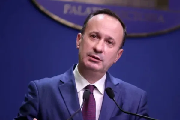Adrian Câciu atacă ideea unui guvern minoritar lansată de Bolojan: „Cred că are mintea prea liberă. Acest lucru nu este posibil cât timp PSD are 30% în Parlament”