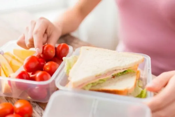 Lista alimentelor care provoacă inflamaţii grave în corp. Ai grijă, şi tu le consumi!