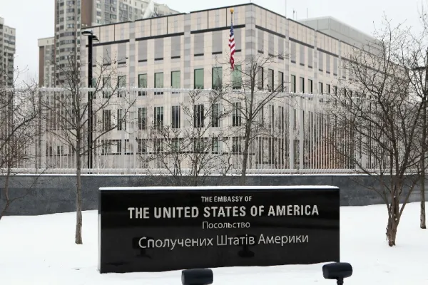 Ambasada SUA la Kiev cere cetățenilor americani să părăsească Ucraina: „Situația se poate deteriora rapid”