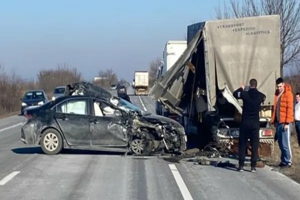 Accident cu două victime pe "Șoseaua Morții", după o coliziune între un autoturism și două autoutilitare