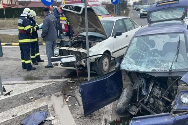 FOTO/ Accident cu 3 victime în Bihor! A fost solicitat elicopterul SMURD