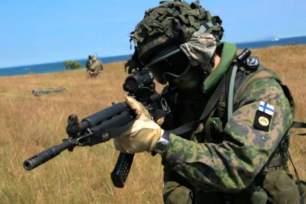Deși are graniță cu Rusia, iar războiul cu Ucraina este iminent, Finlanda refuză intrarea în NATO
