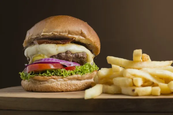 Pericol pentru sănătate! Un aditiv alimentar, interzis pe piața europeană. În ce produse este folosit