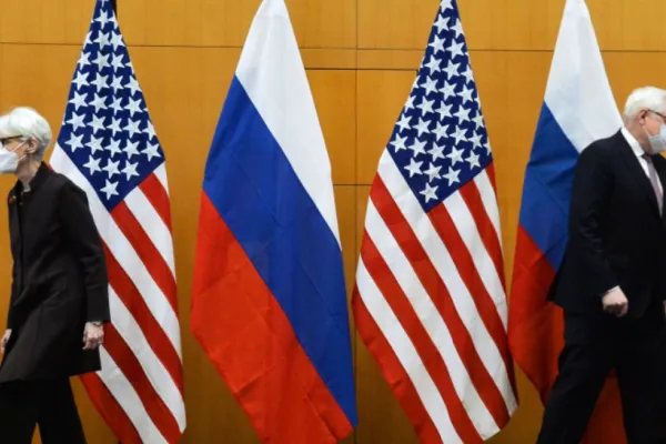 Război diplomatic online între SUA si Rusia, pe teritoriul României
