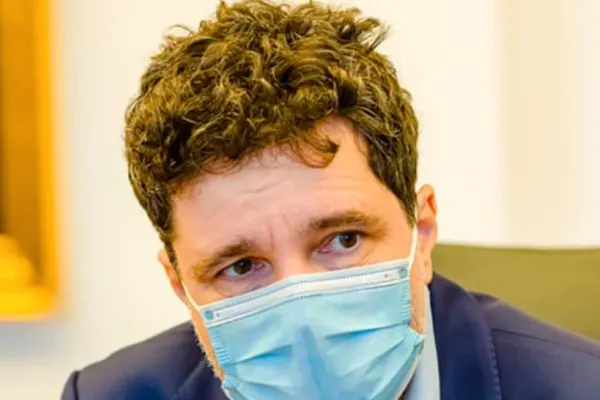 Nicușor Dan: „40% din vehiculele STB sunt în circulație. Au înțeles că trebuie să respecți o decizie judecătorească”