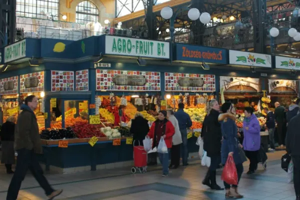 Ungaria va limita prețurile alimentelor de bază din cauza inflației record. Ce declară Viktor Orban