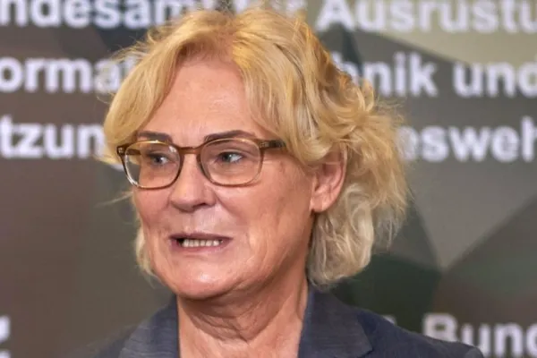 Germania exclude să livreze arme Ucrainei: Ce îi va da, în schimb. Anunțul ministrul Apărării