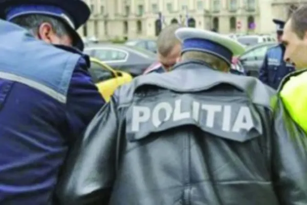 PROTEST în fața Ministerului Finanțelor: Polițiștii au ieșit în stradă, nemulțumiți de salarii - Ce revendicări mai au angajații din MAI