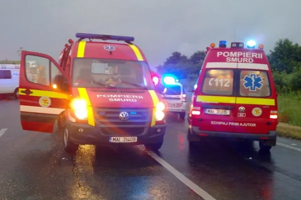 Accident grav în Maramureș: 2 persoane, soţ şi soţie, spulberate de o maşină scăpată de sub control