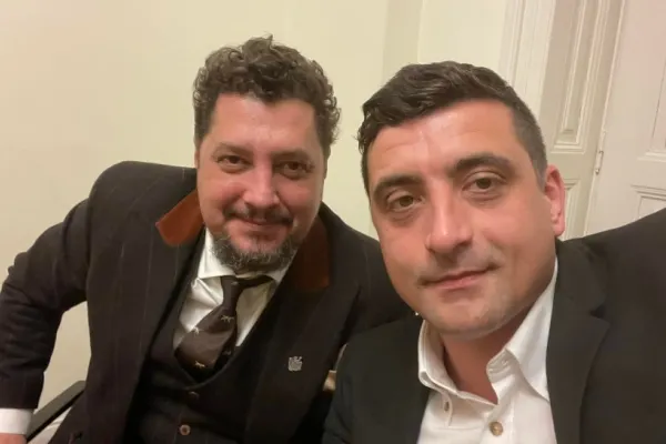 George Simion, lecție de IPOCRIZIE. Toți senatorii AUR și-au votat majorarea veniturilor, Simion îi amenință cu sancțiuni pe deputați