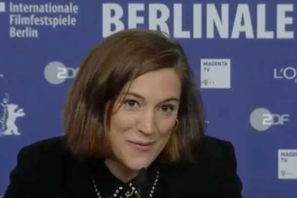 VIDEO | Berlinala2022: Lungmetrajul Alcarras, regizat de Carla Simon, premiat cu Ursul de Aur pentru cel mai BUN film