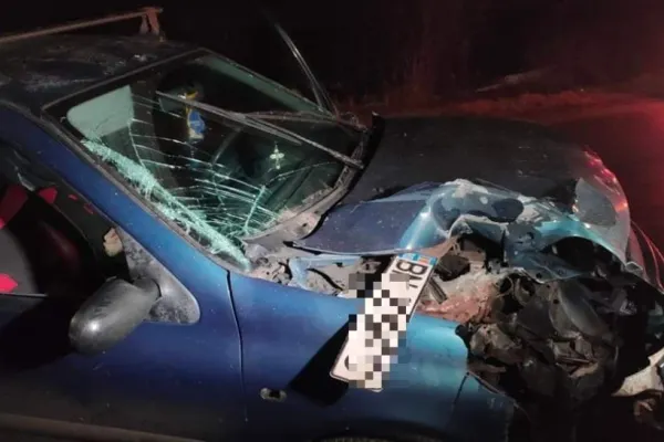 VIDEO - Accident grav la Orheiul Bistriței - Un bărbat se află în stare gravă după ce a intrat cu mașina într-un stâlp