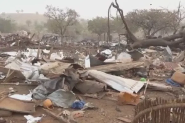 Explozie devastatoare, la o mină de aur din Burkina Faso: cel puțin 59 de morți, peste 100 de răniți