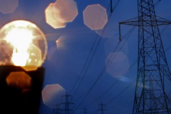 Guvernul de la Varșovia ar putea îngheţa anul viitor preţurile la electricitate pentru gospodării. Ce alte MĂSURI sunt luate în calcul