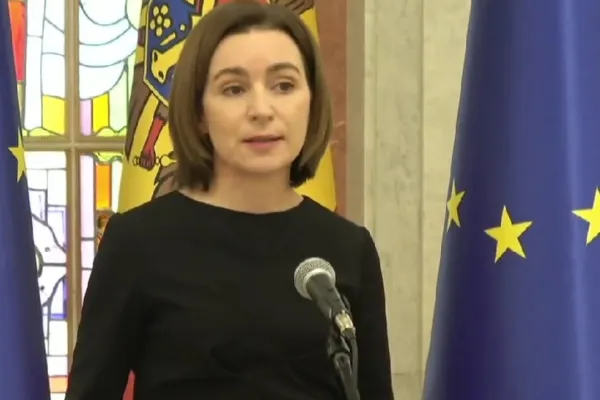 Război în Ucraina. Maia Sandu, atacată vehement de Moscova după ce interzice litera „Z” în Republica Moldova