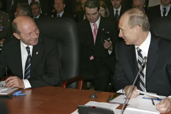 Băsescu nu crede în Putin: A pierdut, s-a ales praful de pretențiile lui absurde