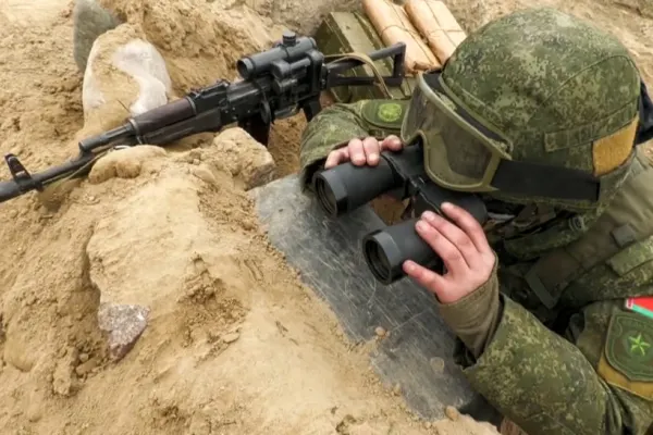 Tensiuni Rusia-Ucraina. Imagini cu soldați ruși dormind unii peste alții, înainte de o posibilă invazie. Detaliul care a șocat