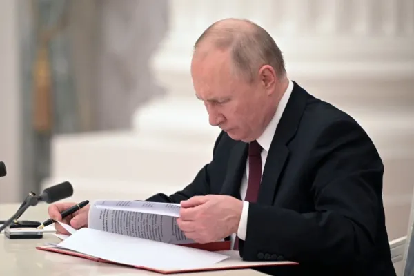 Ce presupune, de fapt, tratatul de cooperare Rusia-Donbas. PLANUL SECRET al lui Putin