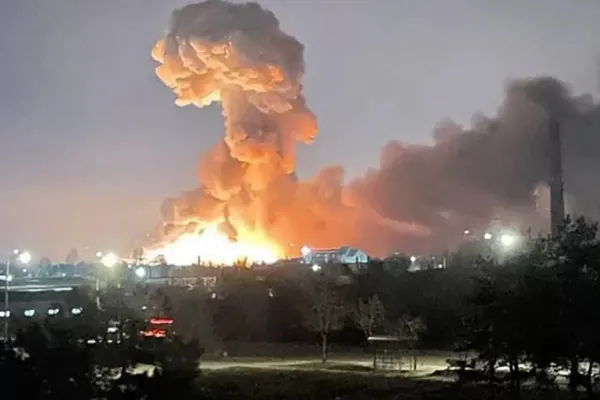 Ucraina anunță că este pregătită de negocieri cu Rusia după prima zi de război - Ce garanții de securitate cere