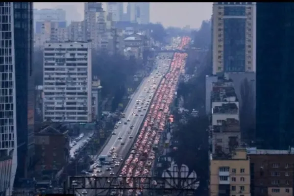 FOTO+VIDEO Ucraina, lovită de al doilea val de rachete. Mii de oameni fug de teama atacurilor