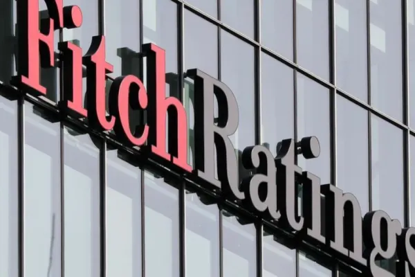 România evită la limită retrogradarea la categoria „junk” - SURSE. Fitch menține ratingul BBB-
