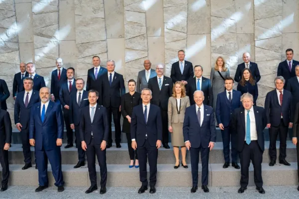 Șeful NATO: Am căzut de acord să acordăm sprijin mai mare Ucrainei și să sancționăm mai dur Rusia