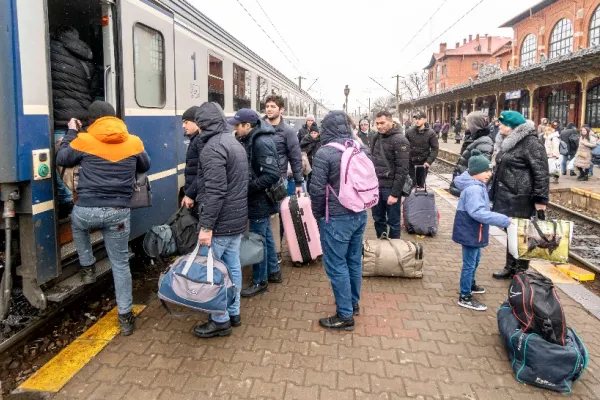 Culmea războiului. Moscova susţine că 2,5 milioane de oameni vor să plece din Ucraina în Rusia
